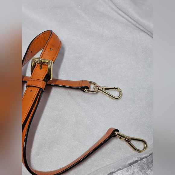 EUC Michael kors Crossbody Strap - Picture 3 of 9
